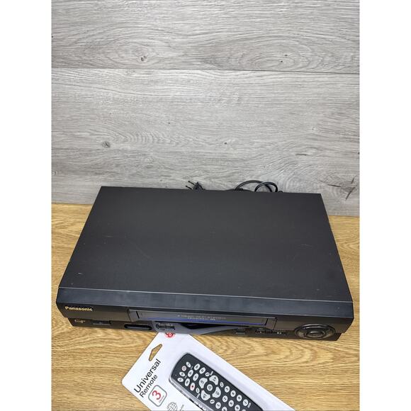 Panasonic Blueline PV-V4611 VCR Omnivision Hi-Fi Stereo VHS Player Remote~Tested - Picture 5 of 9